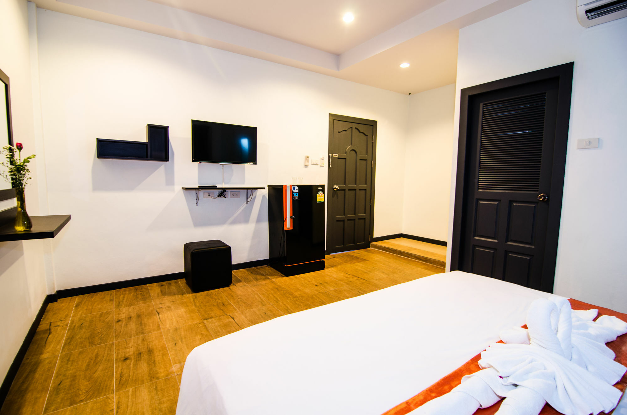 Colora Hotel Patong Phuket Kültér fotó